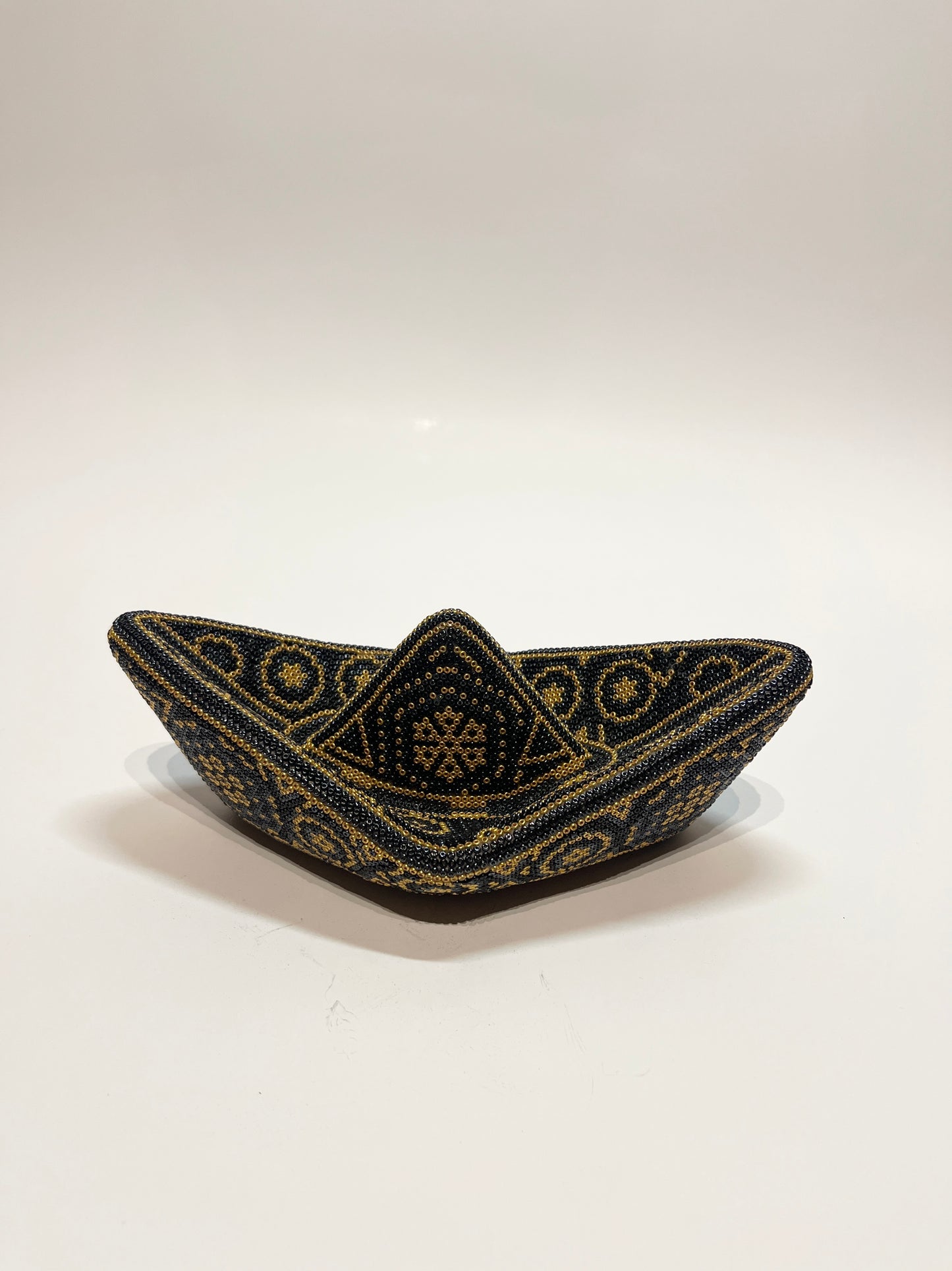 Medium paper boat black and gold