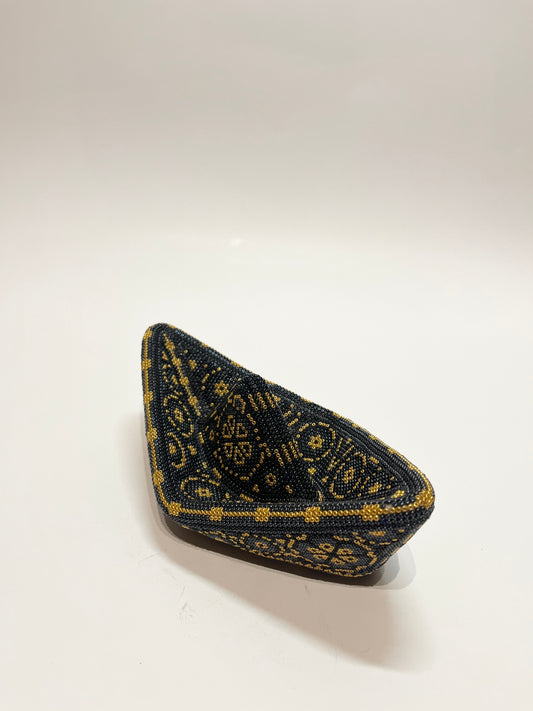 Medium paper boat black and gold ll