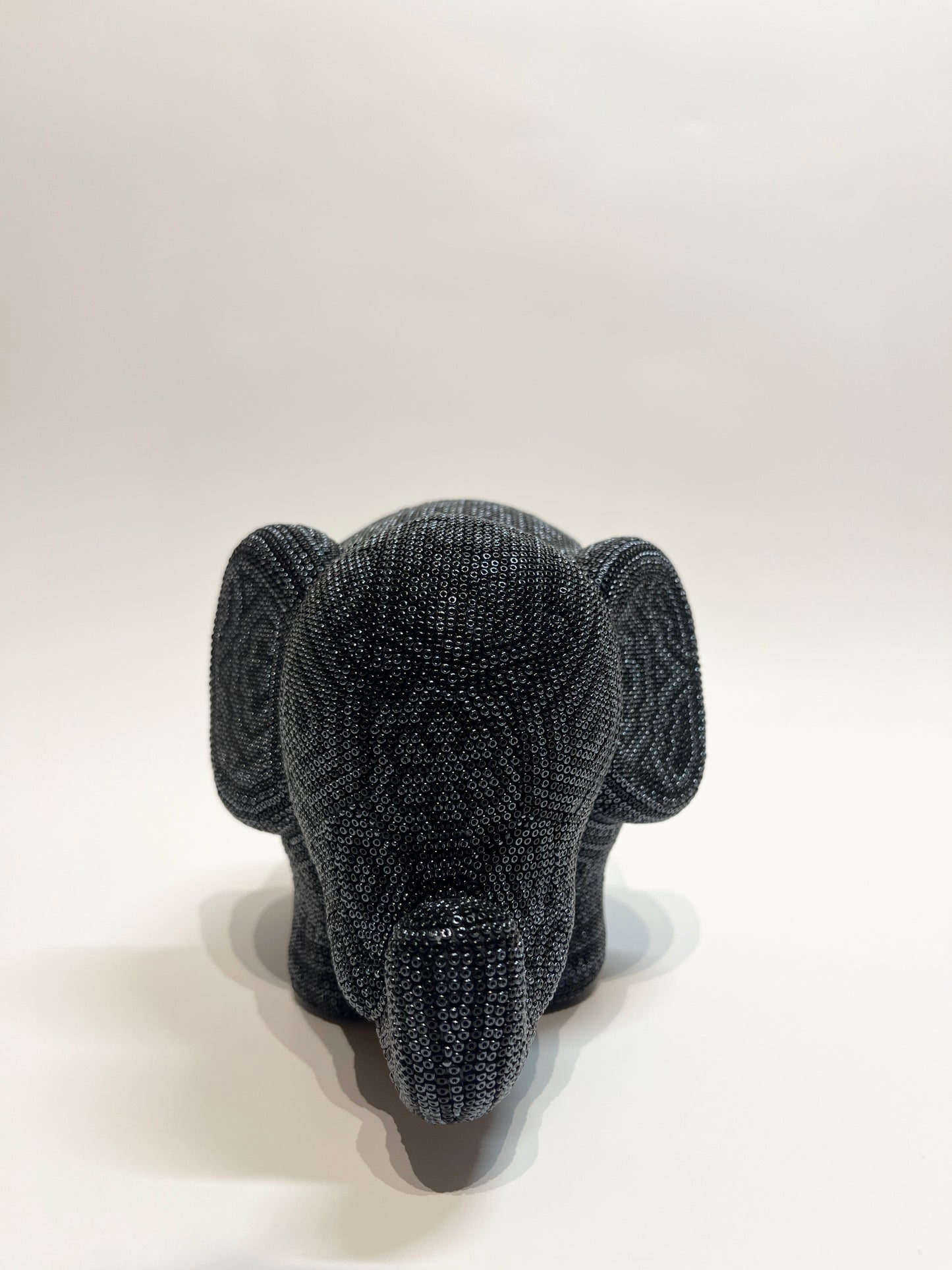 Medium elephant black and grey