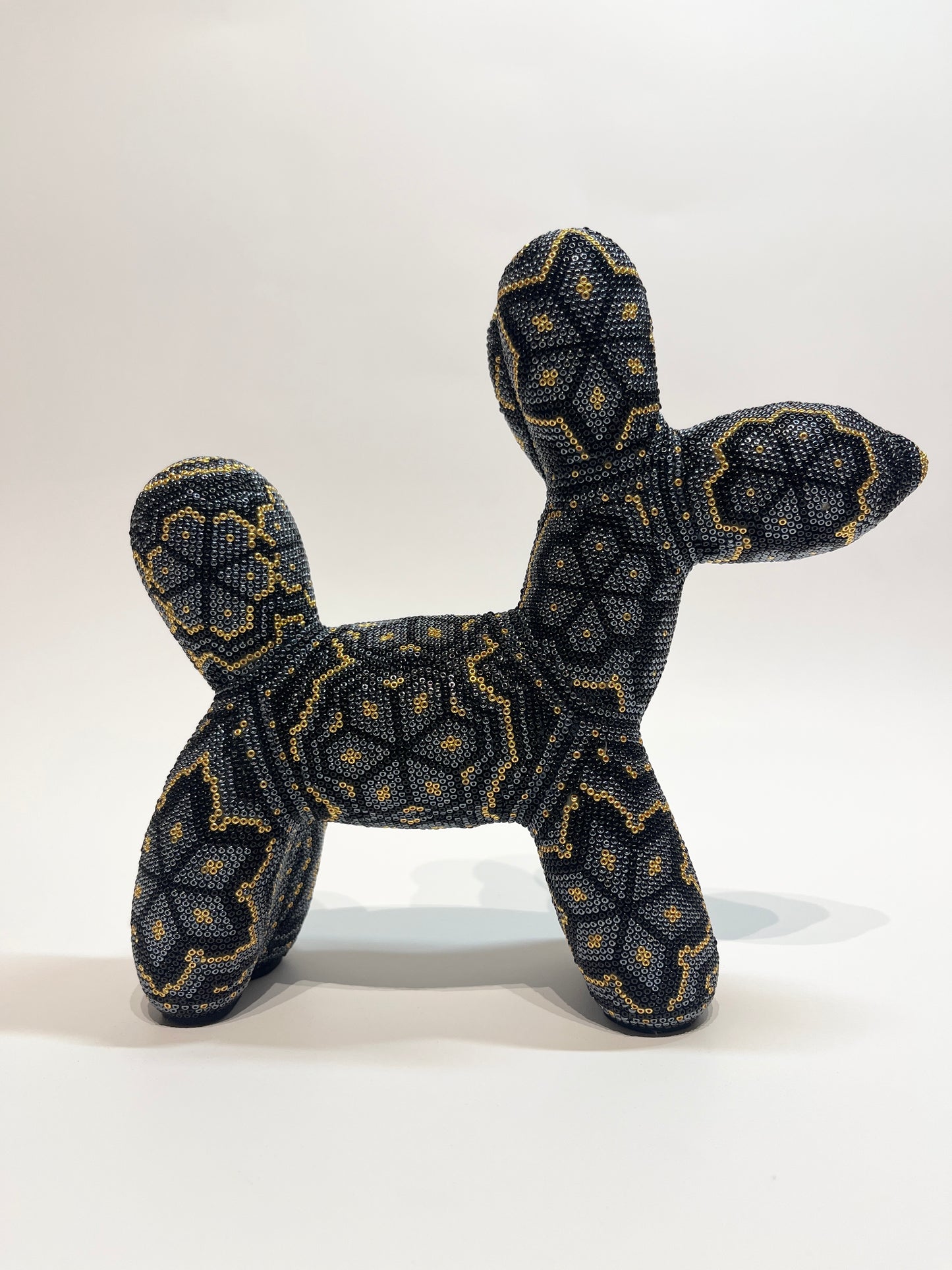 Balloon dog gold black and grey